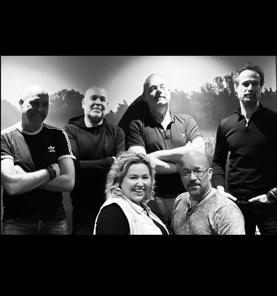 Bandfoto van de Fine Dagger Band